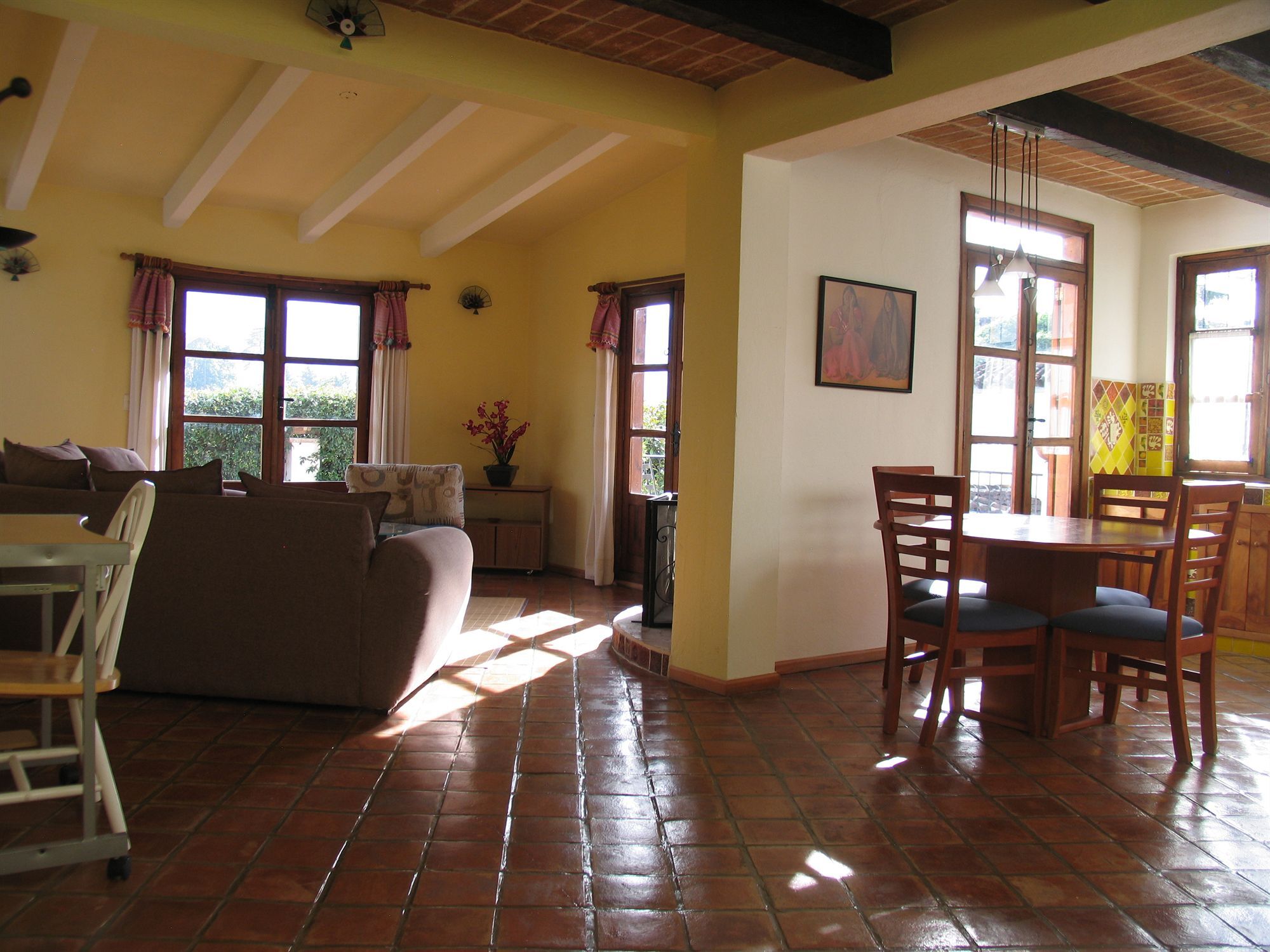 Kukurutz Residencia Hotel ซานกริสโตบัล เด ลาสกาซาส ภายนอก รูปภาพ